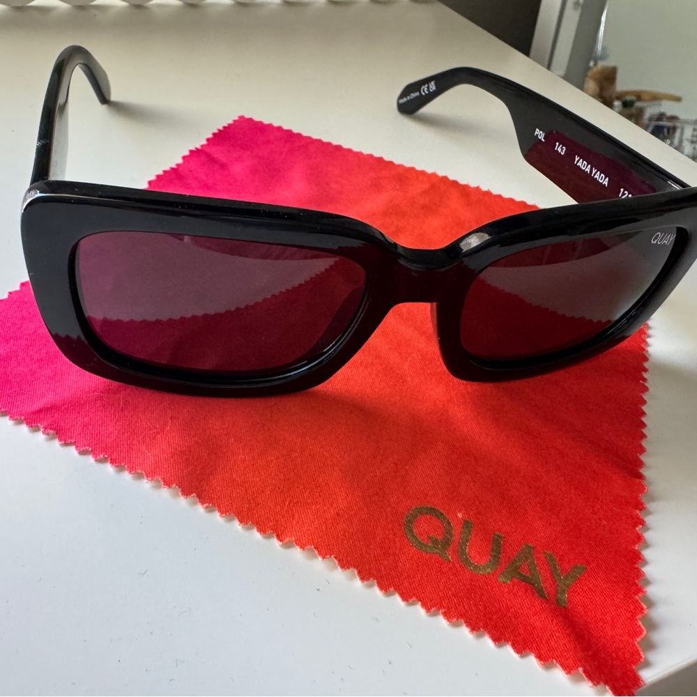Quay Australia Black Fashion Sunglasses